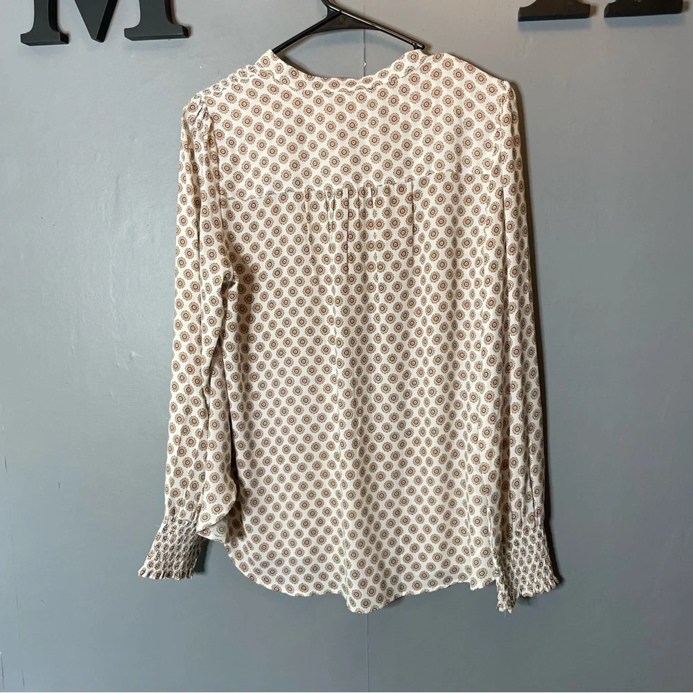 Loft women’s Polka Dot Cream Blouse size medium - Picture 8 of 11